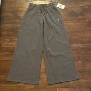 ZYIA Women’s Charcoal Retreat Wide Leg Joggers 30” inseam